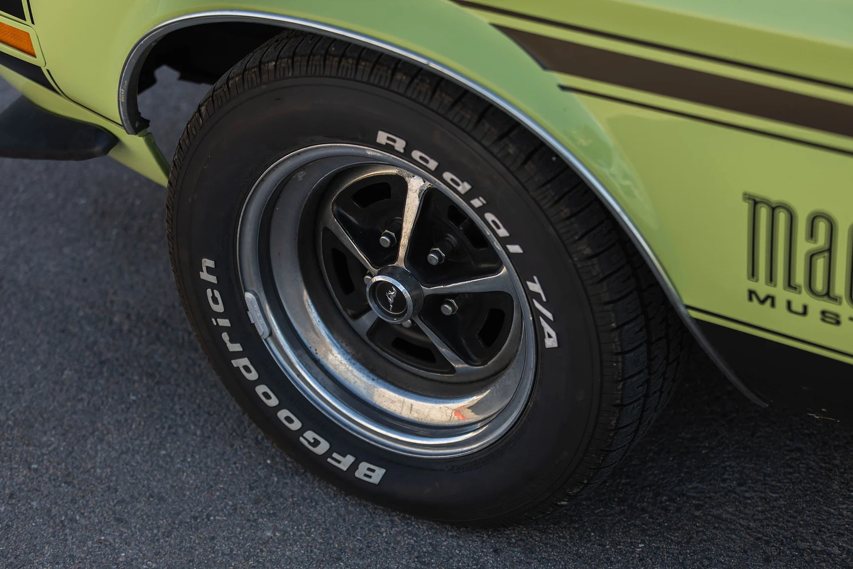 Aussenfoto 1971 Ford Mustang Mach 1 351cui (10)