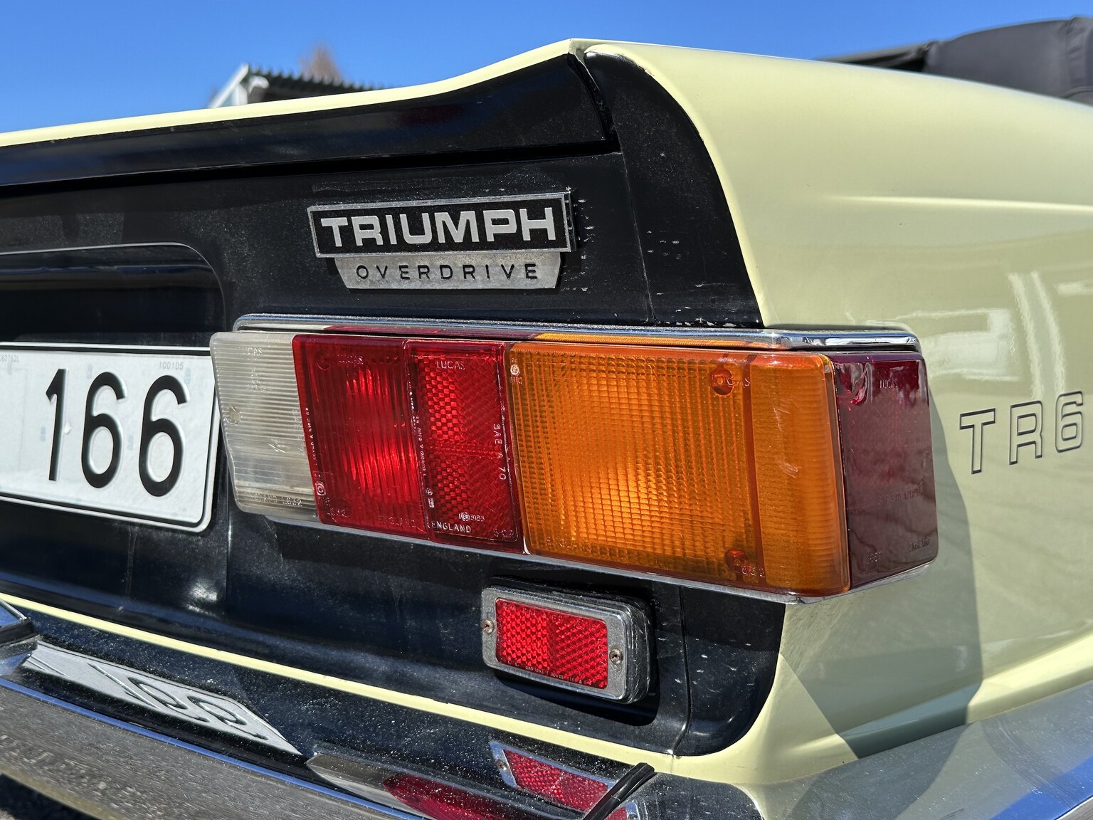 Aussenfoto 1971 Triumph TR6