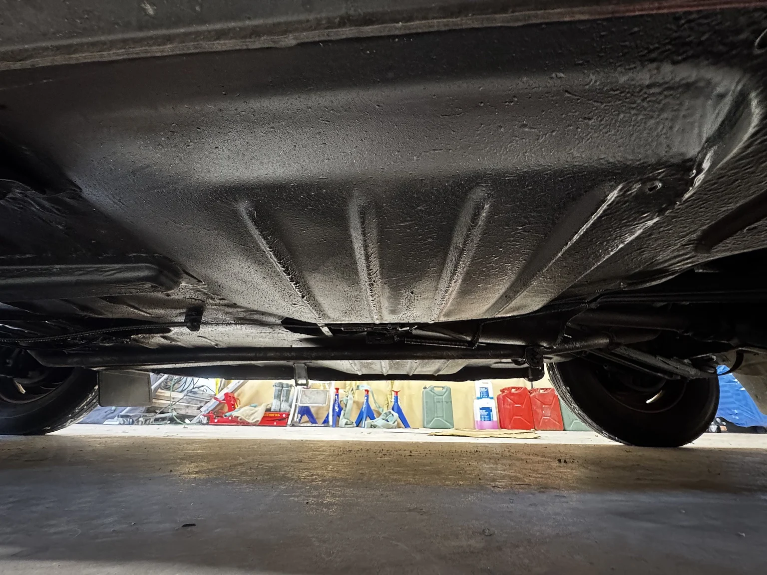 Image of 1953 Volvo PV444 DS (22) mechanics