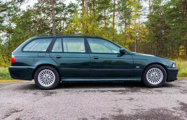 2002 BMW 530i Touring – Exterior