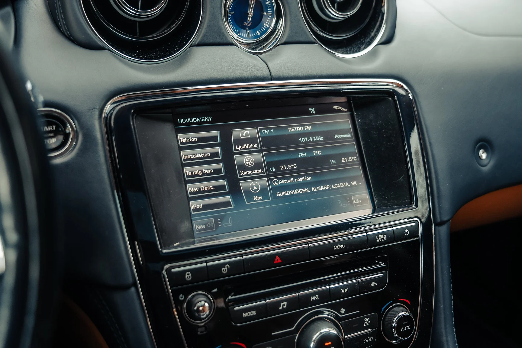 Innenraumfoto von 2012 Jaguar XJ (13)