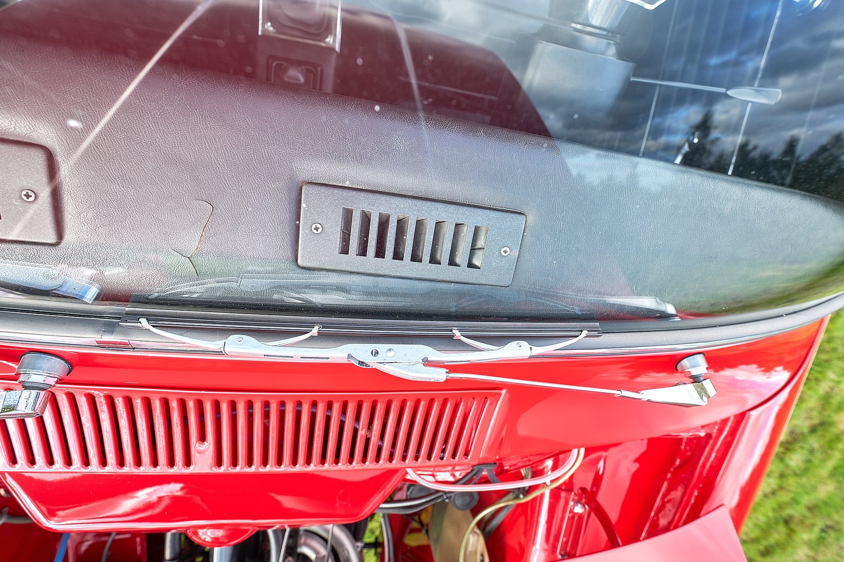 Exterior image of 1966 Ford Cortina GT