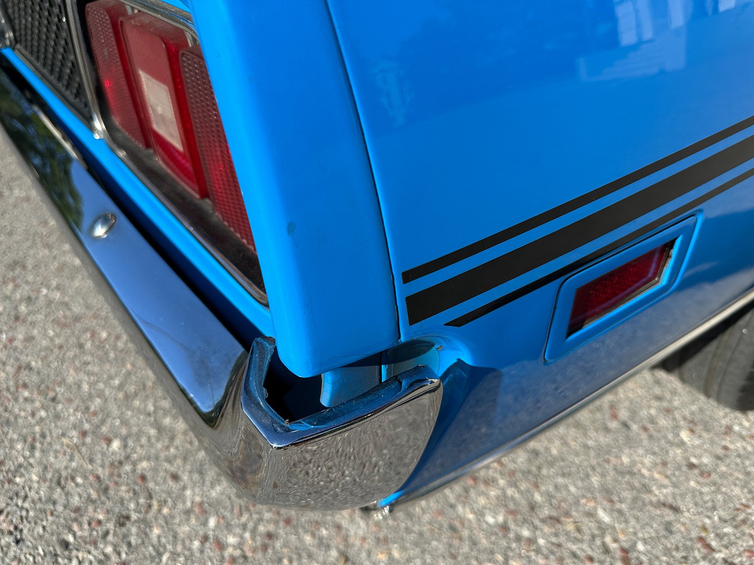 Exterior image of 1971 Ford Mustang Mach 1
