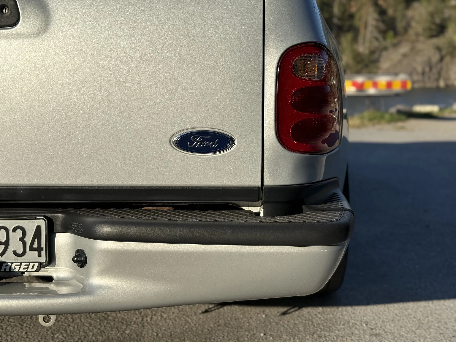 Aussenfoto 2002 Ford F 150 Lightning / Kenne Bell (32)