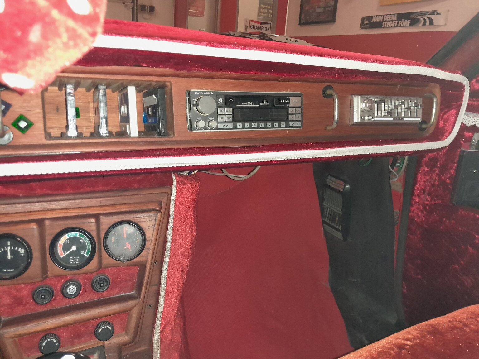 Interiörbild 1968 Volvo 145 Custom