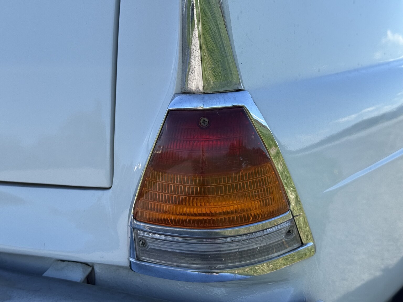 Exterior image of 1967 Mercedes-Benz 230 Safari