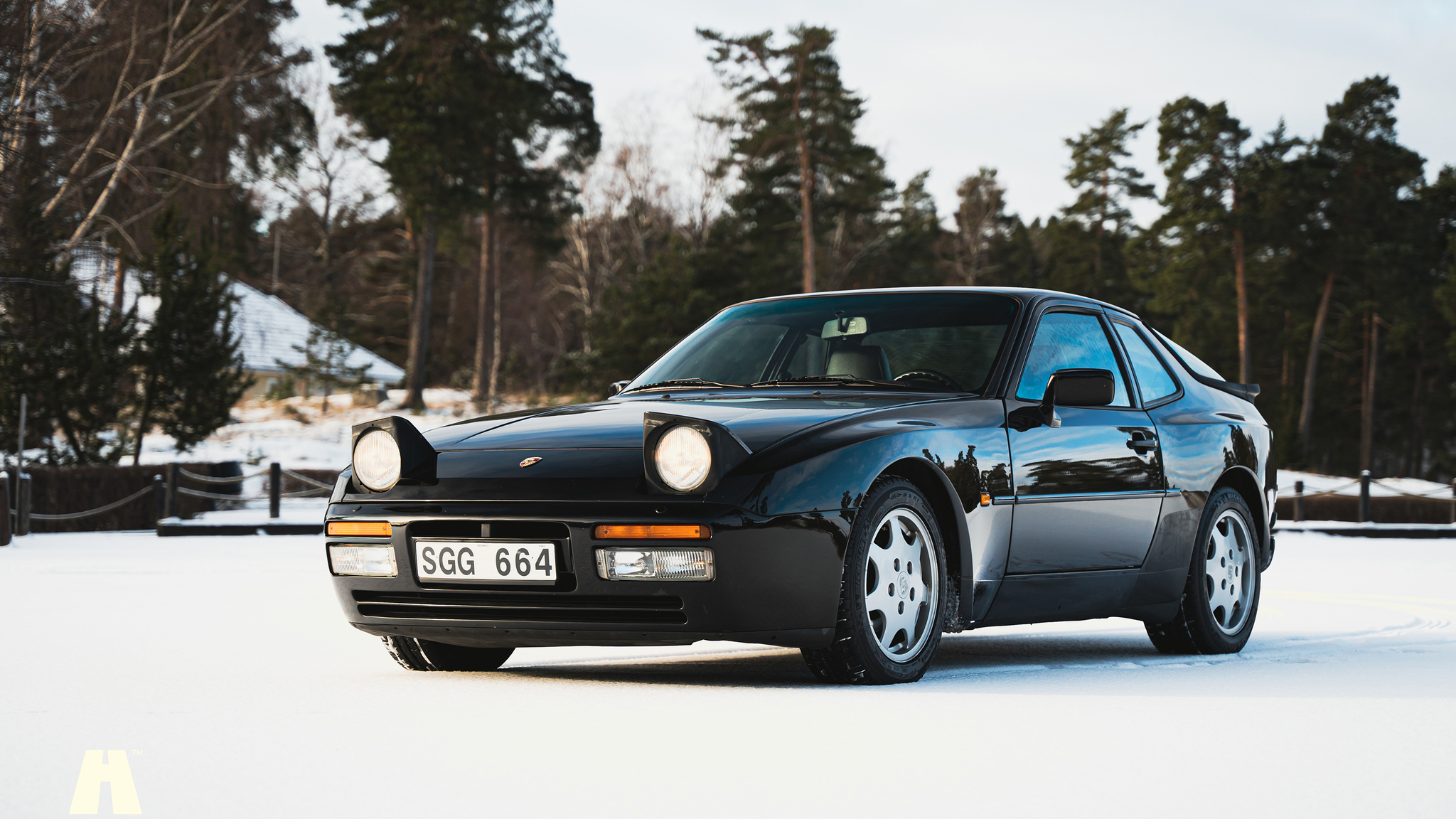 Exteriörbild på 1990 Porsche 944 S2 (8)
