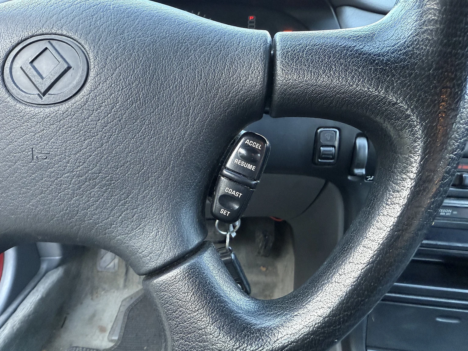 Interiörbild 1992 Mazda 626 Hatchback 2.5 V6 Automatic (5)