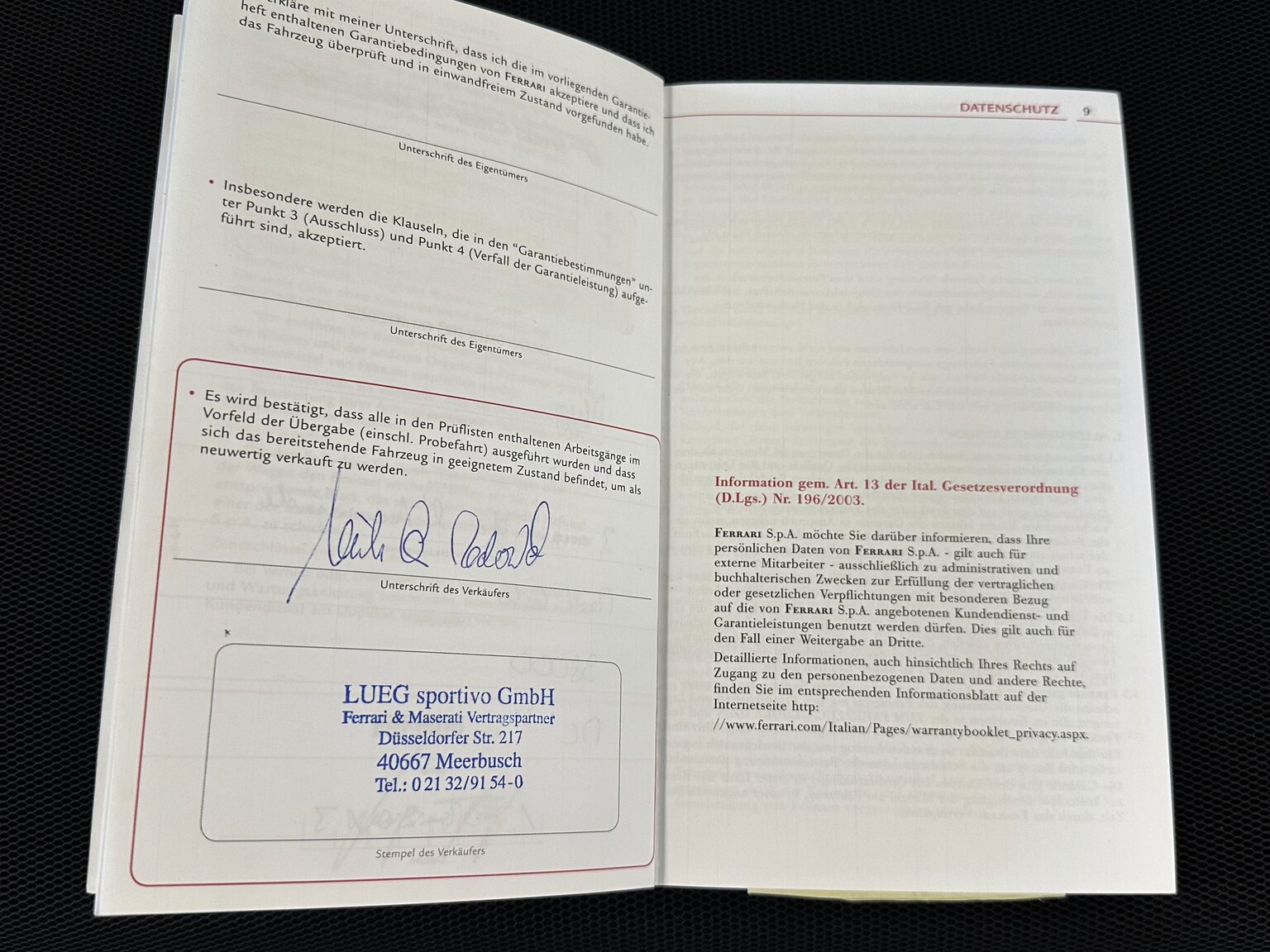 Dokumentation för 2013 Ferrari F12 Berlinetta