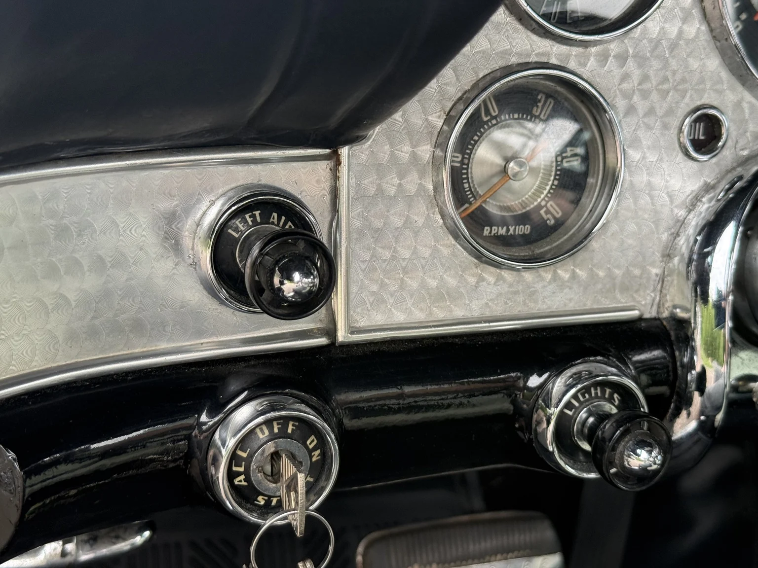 Innenraumfoto von 1957 Ford Thunderbird (24)