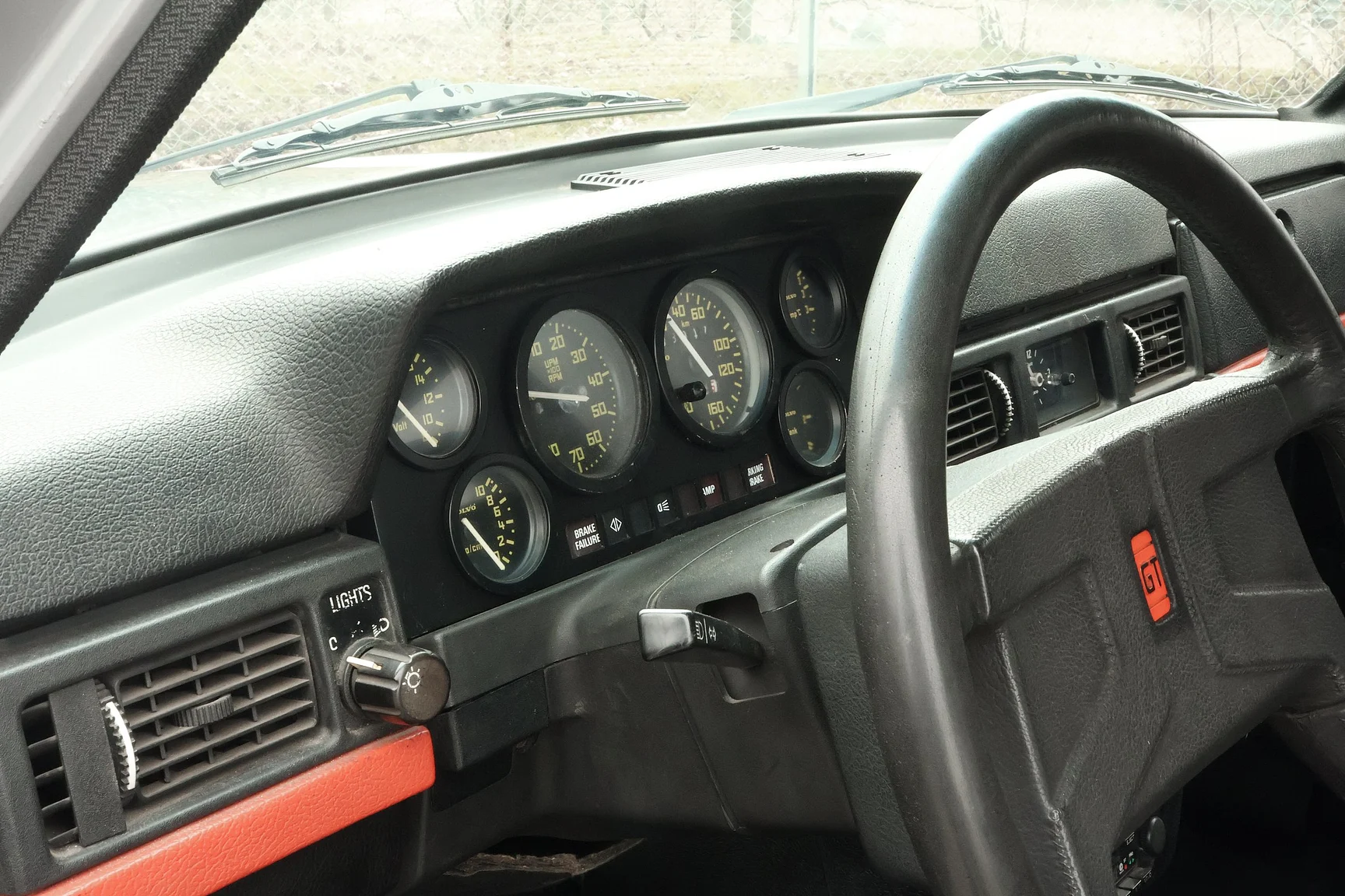 Innenraumfoto von 1978 Volvo 242 GT (15)