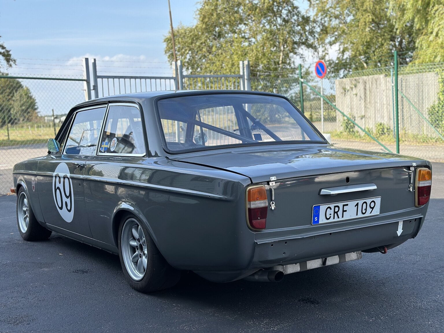 Exterior image of 1969 Volvo 142 race car