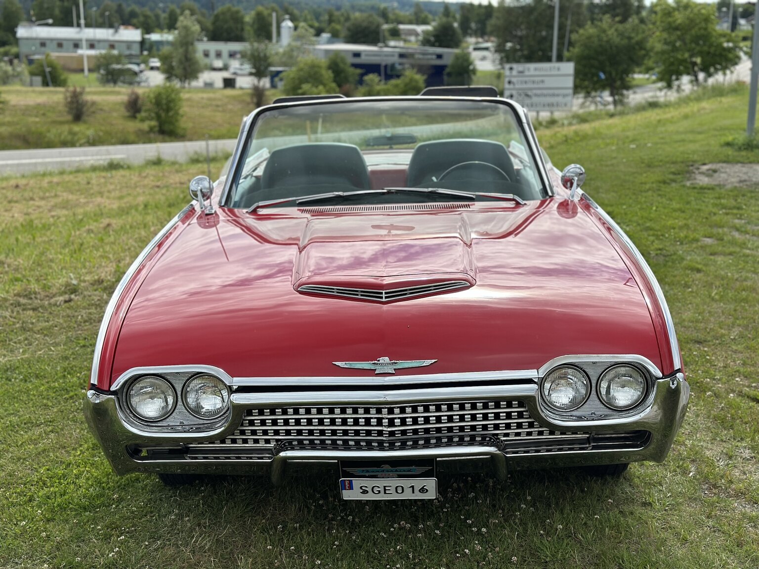 Exteriörbild på 1962 Ford Thunderbird Convertible