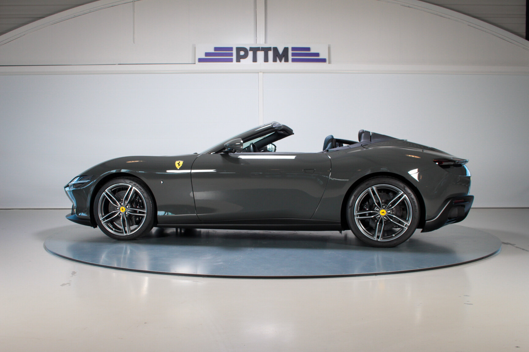 Exterior image of 2024 Ferrari Roma Spider