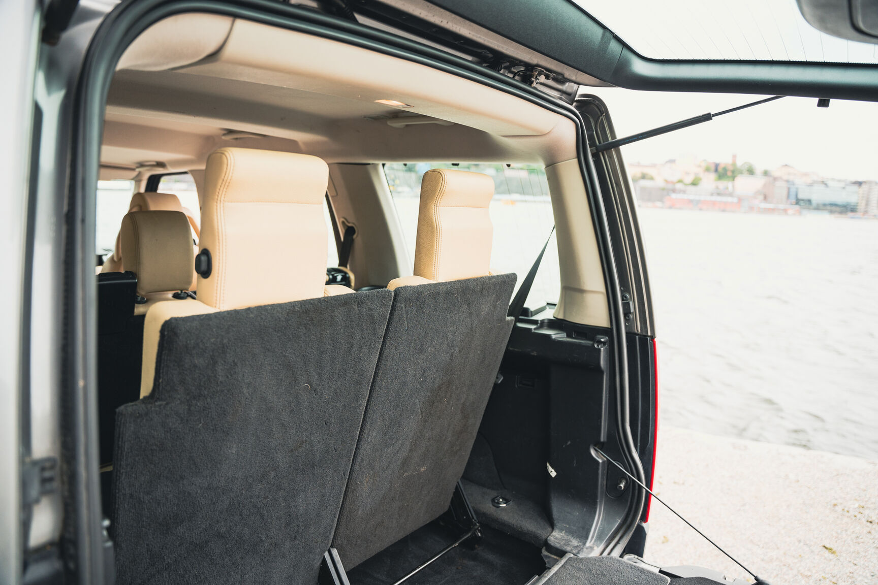 Interior image of 2008 Land Rover Discovery TDV6 SE (75)