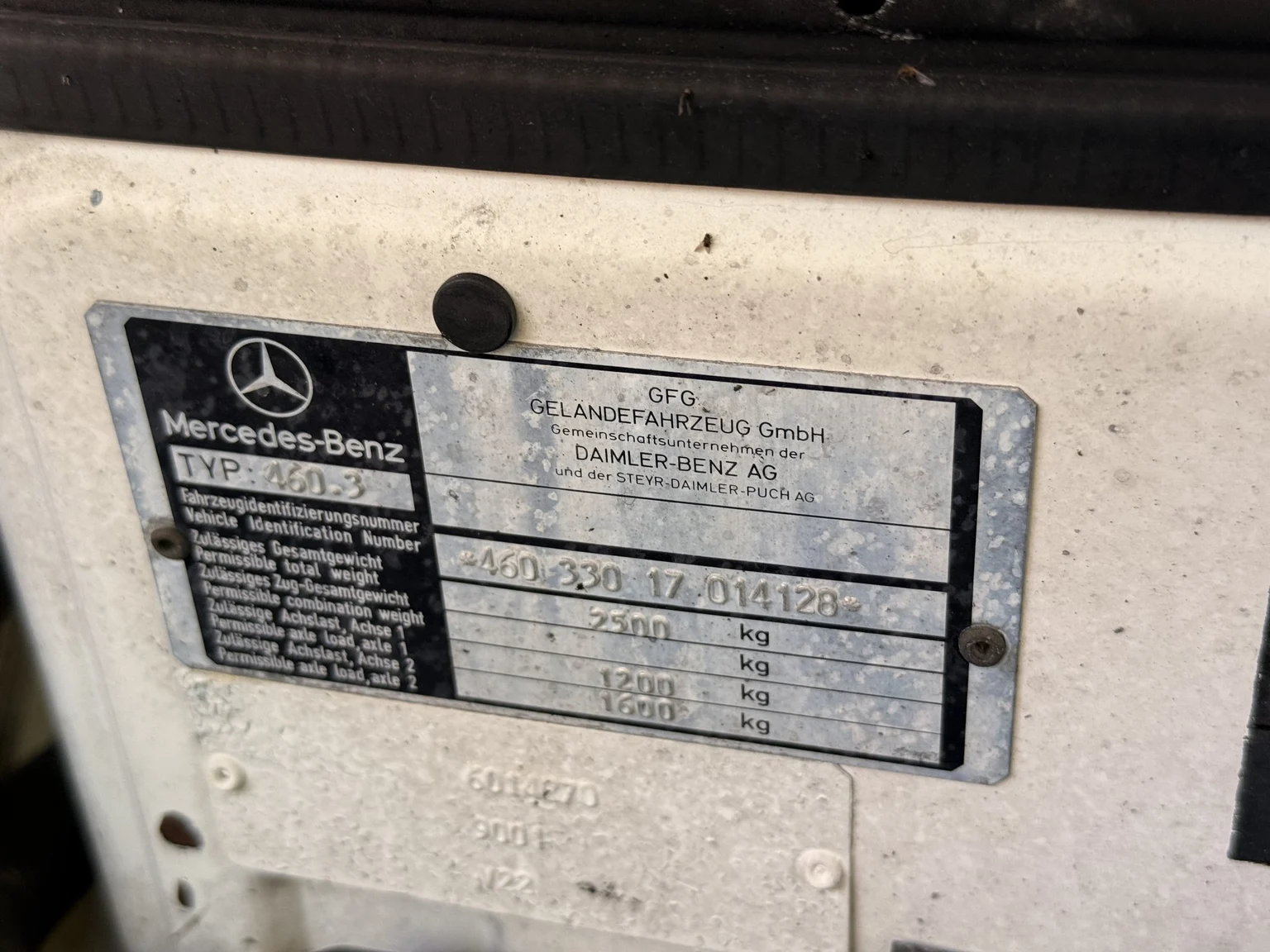 Image of 1981 Mercedes-Benz 240 GD mechanics (9)