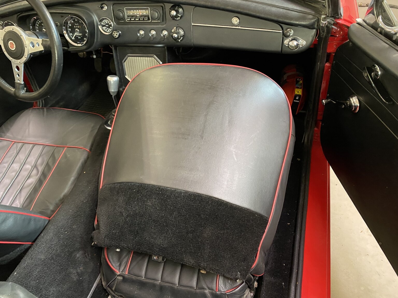 Interior image of 1967 MG MGB 1800