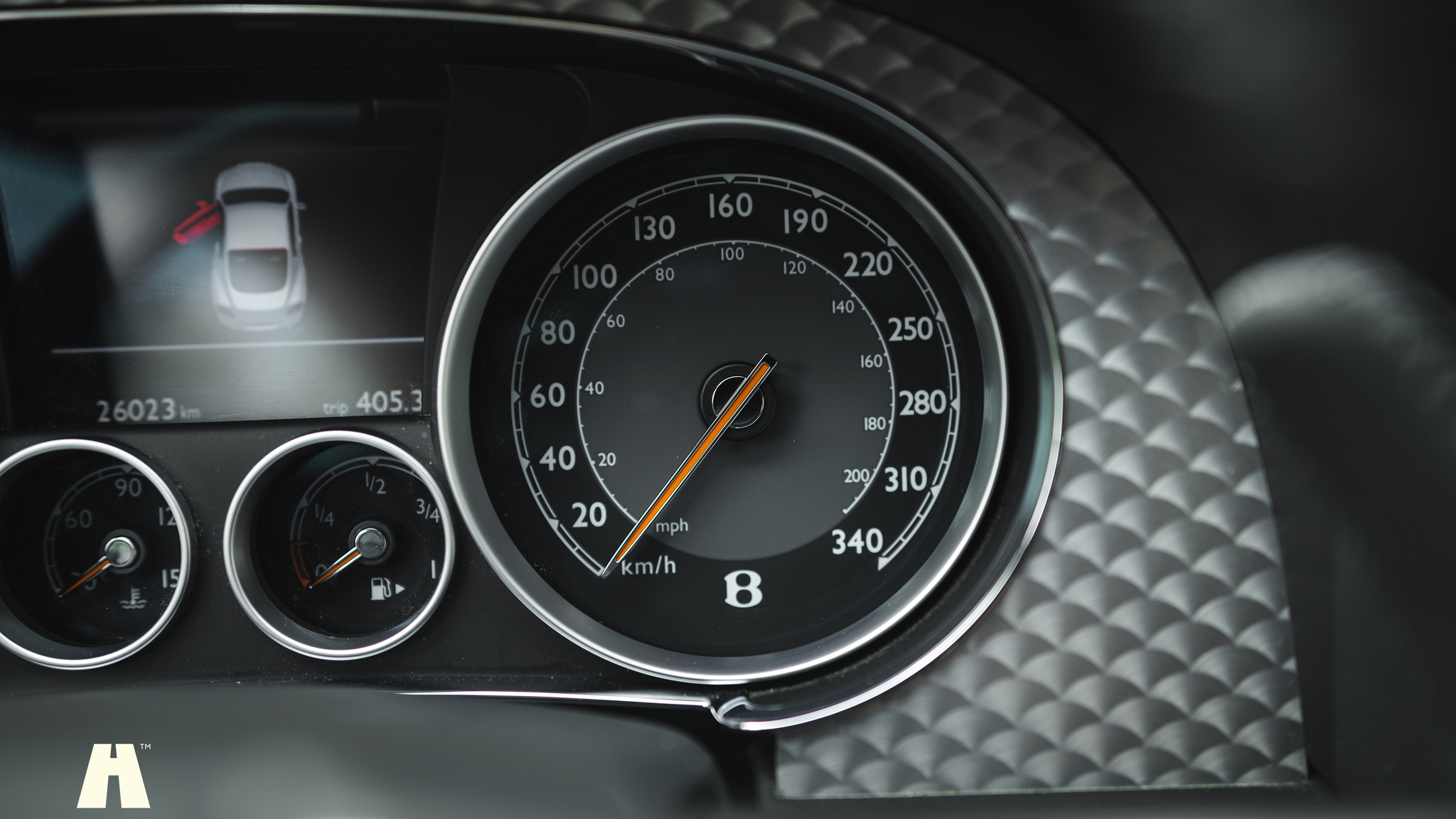 Interior image of 2013 Bentley Continental GT V8 (24)