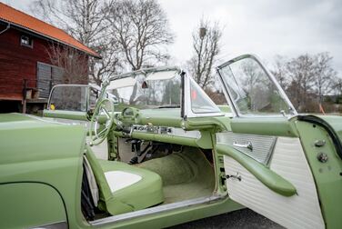 Interiörbild 1956 Ford Thunderbird