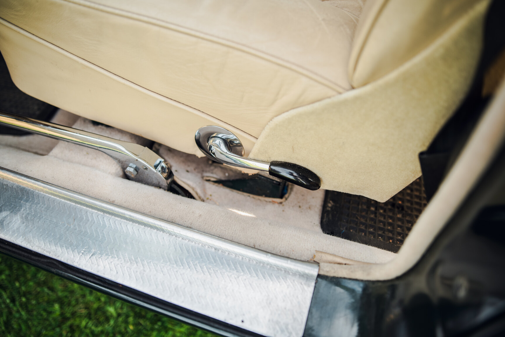 Interior image of 1965 Daimler 250 V8