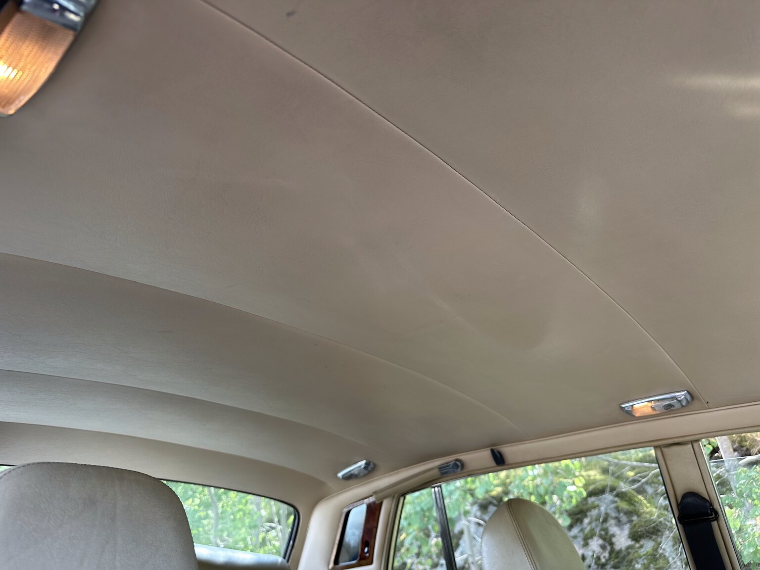 Interior image of 1979 Rolls Royce Silver Shadow