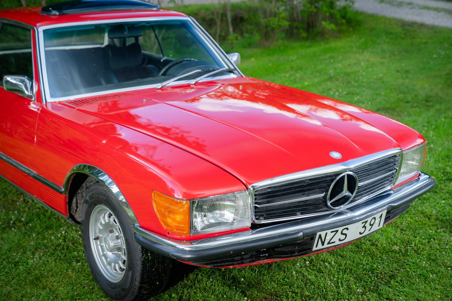 Exteriörbild på 1975 Mercedes-Benz 350 SLC