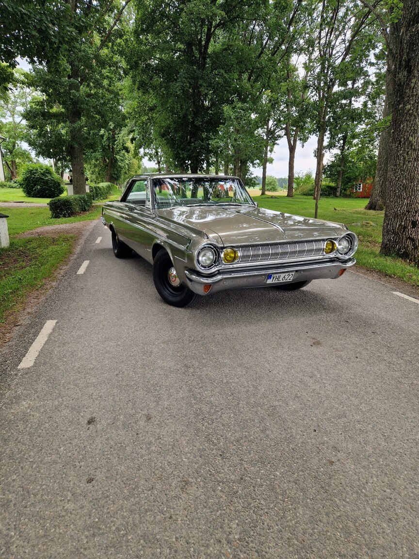 Exteriörbild på 1964 Dodge Polara 500