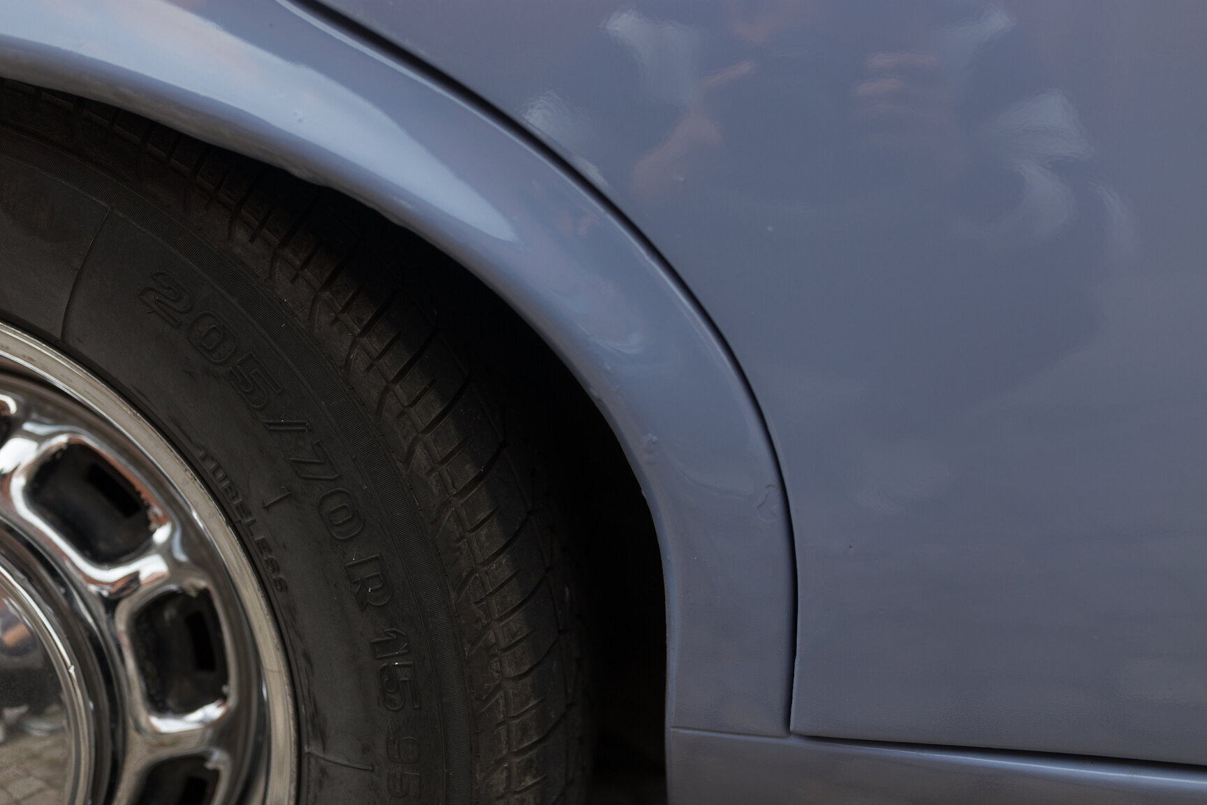 Exterior image of 1975 JAGUAR XJ6  (63)