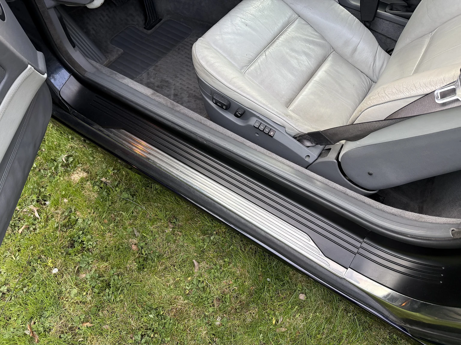 Innenraumfoto von 1994 BMW 840Ci (29)