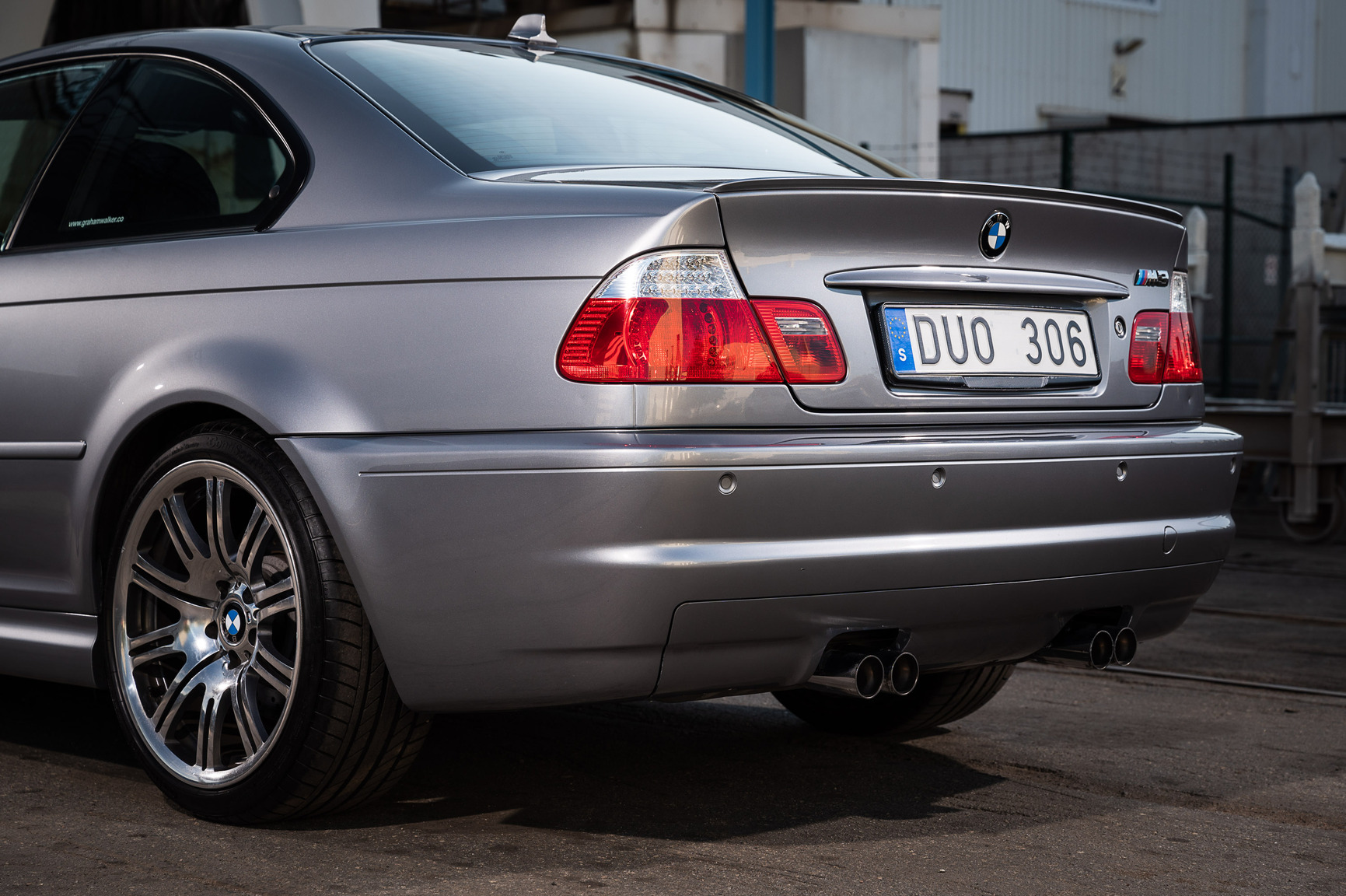 Exteriörbild på 2005 BMW M3 E46 manuell (32)