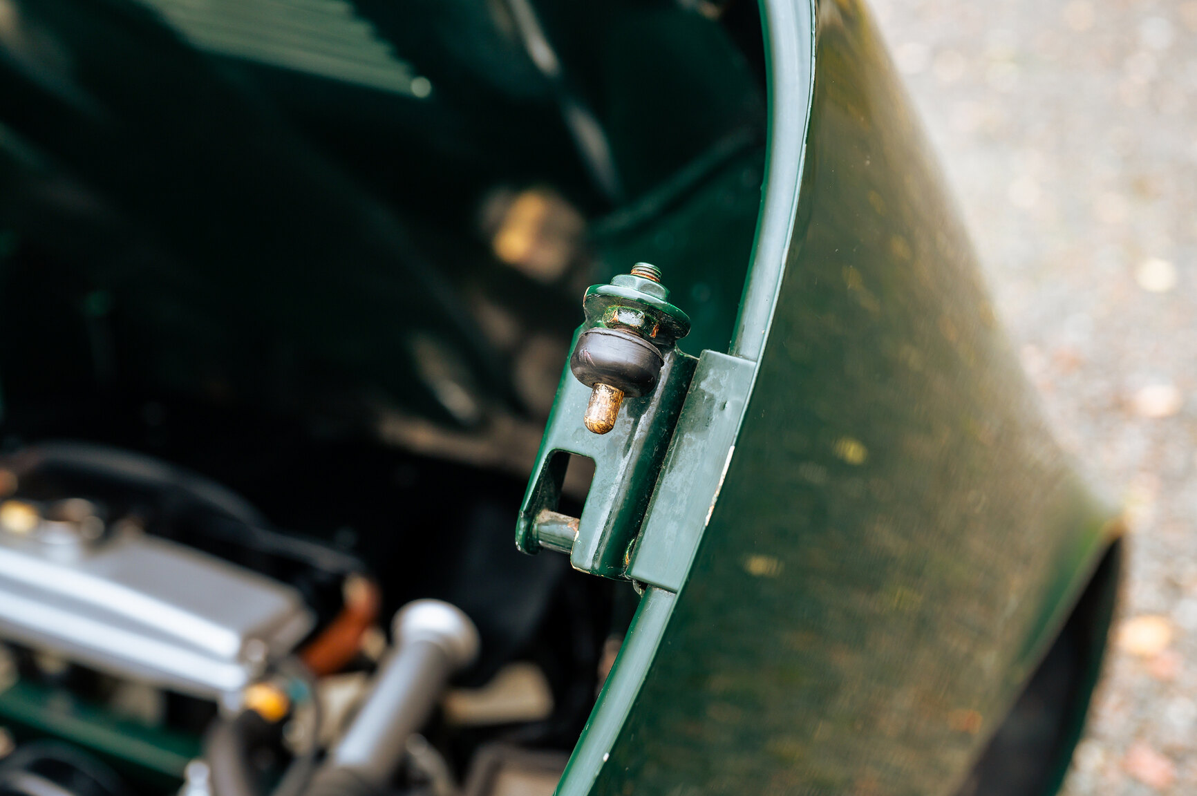 Image of 1973 Jaguar E-Type V12 mechanics