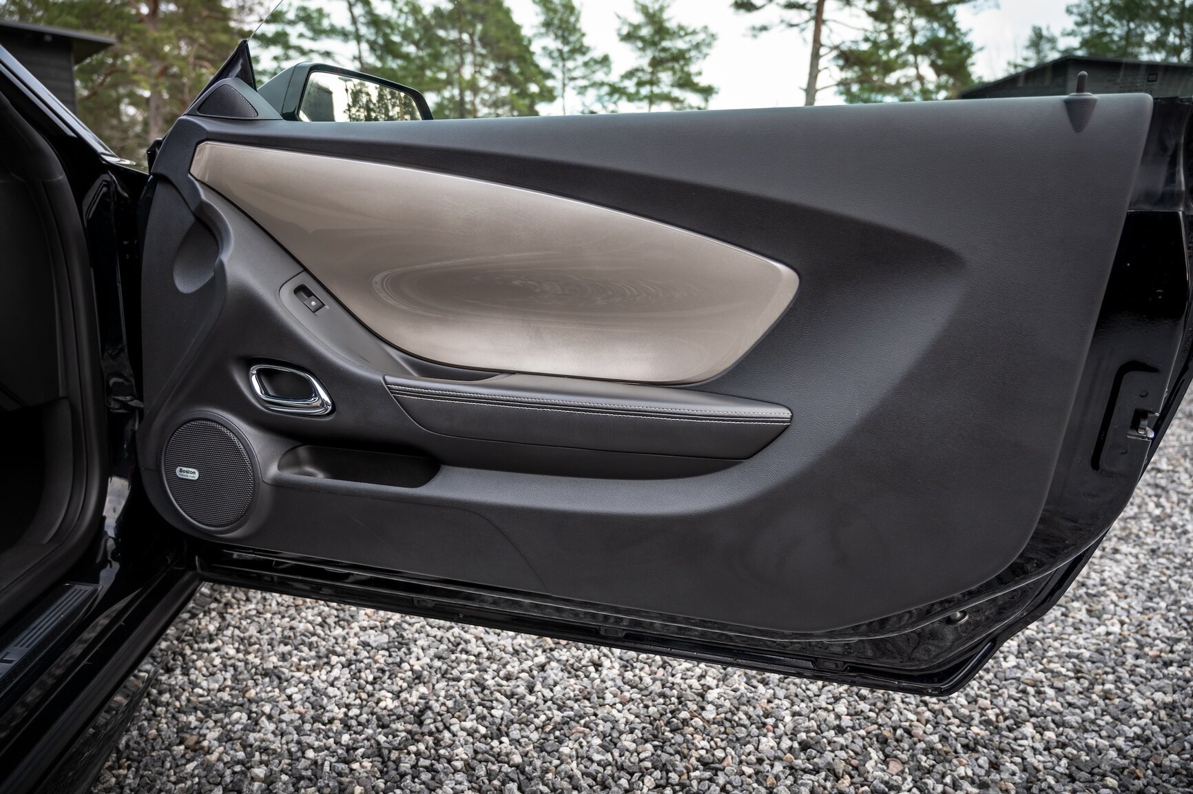 Innenraumfoto von 2010 Chevrolet Camaro SS (70)