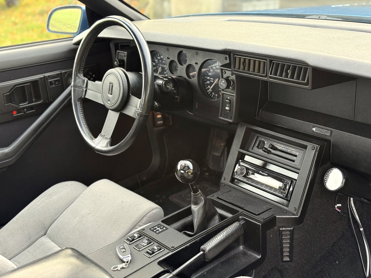 Interiörbild 1985 Chevrolet Camaro IROC-Z – NO RESERVE