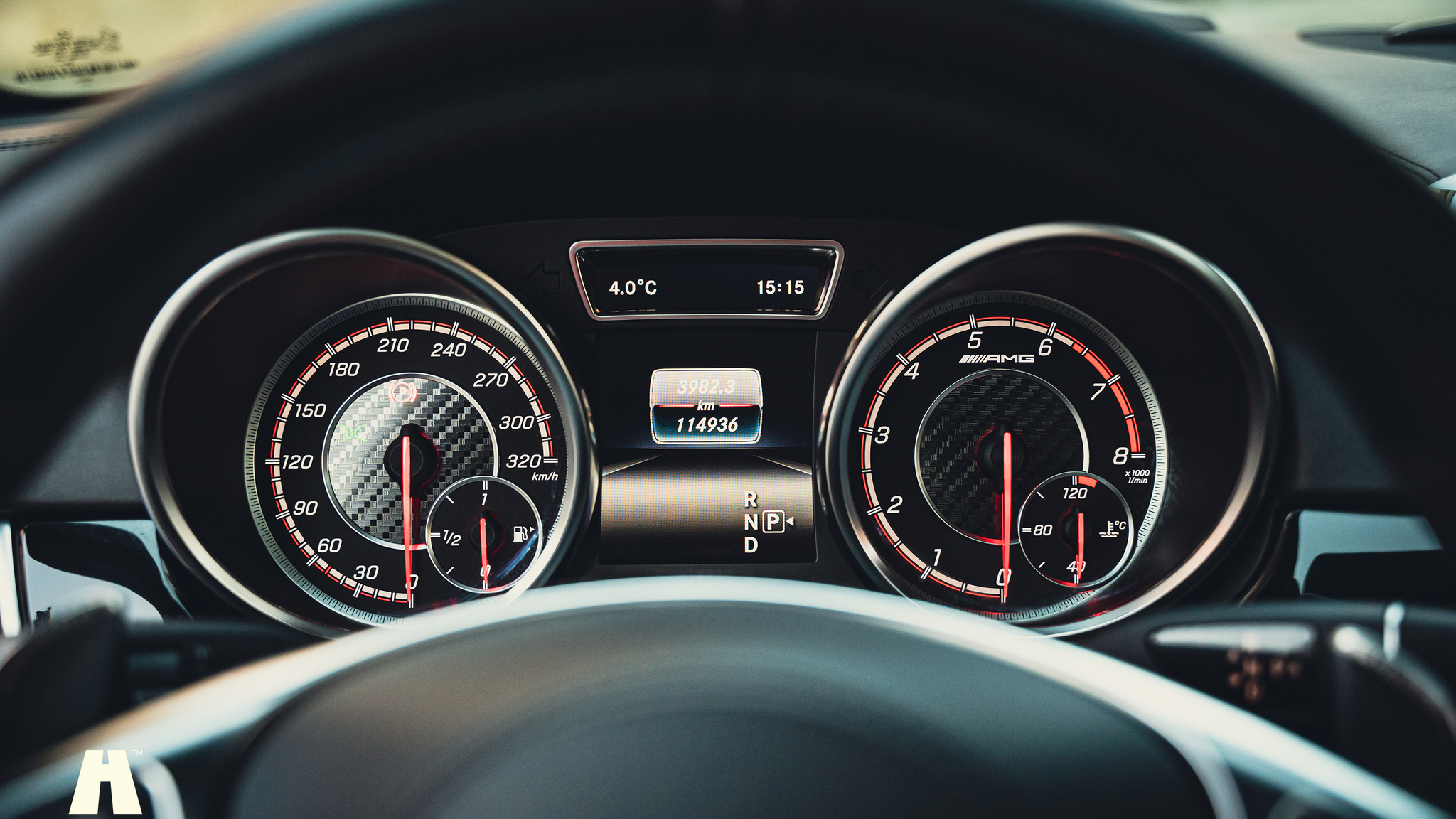 Innenraumfoto von 2017 Mercedes-Benz GLS 63 AMG (26)