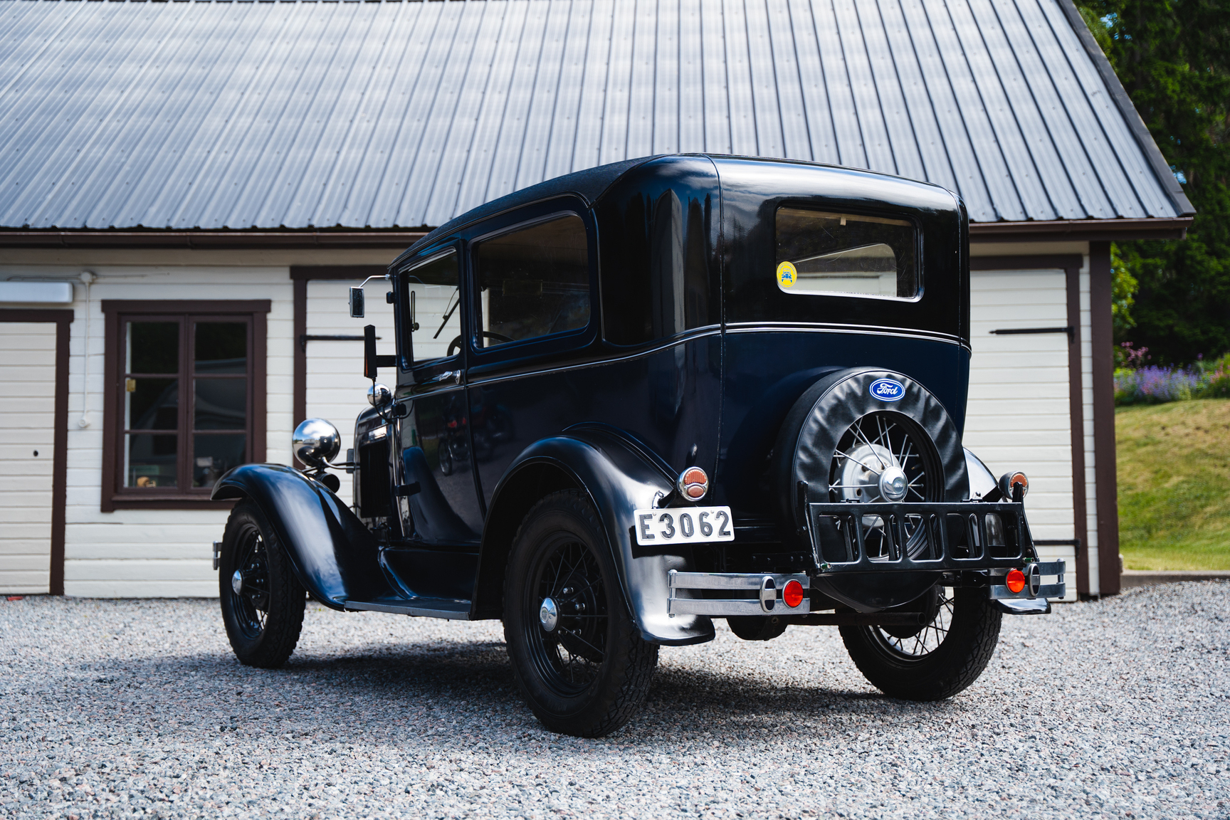 Exterior image of 1931 Ford A Luxe Sedan (6)