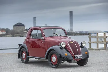 #<Image:0x00007fb7272676c8>