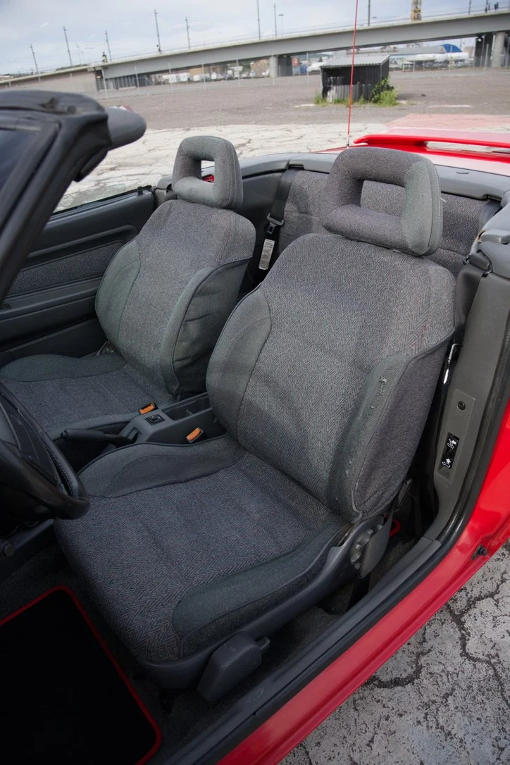 Interior image of 1991 Mercury Capri Xr2 (3)