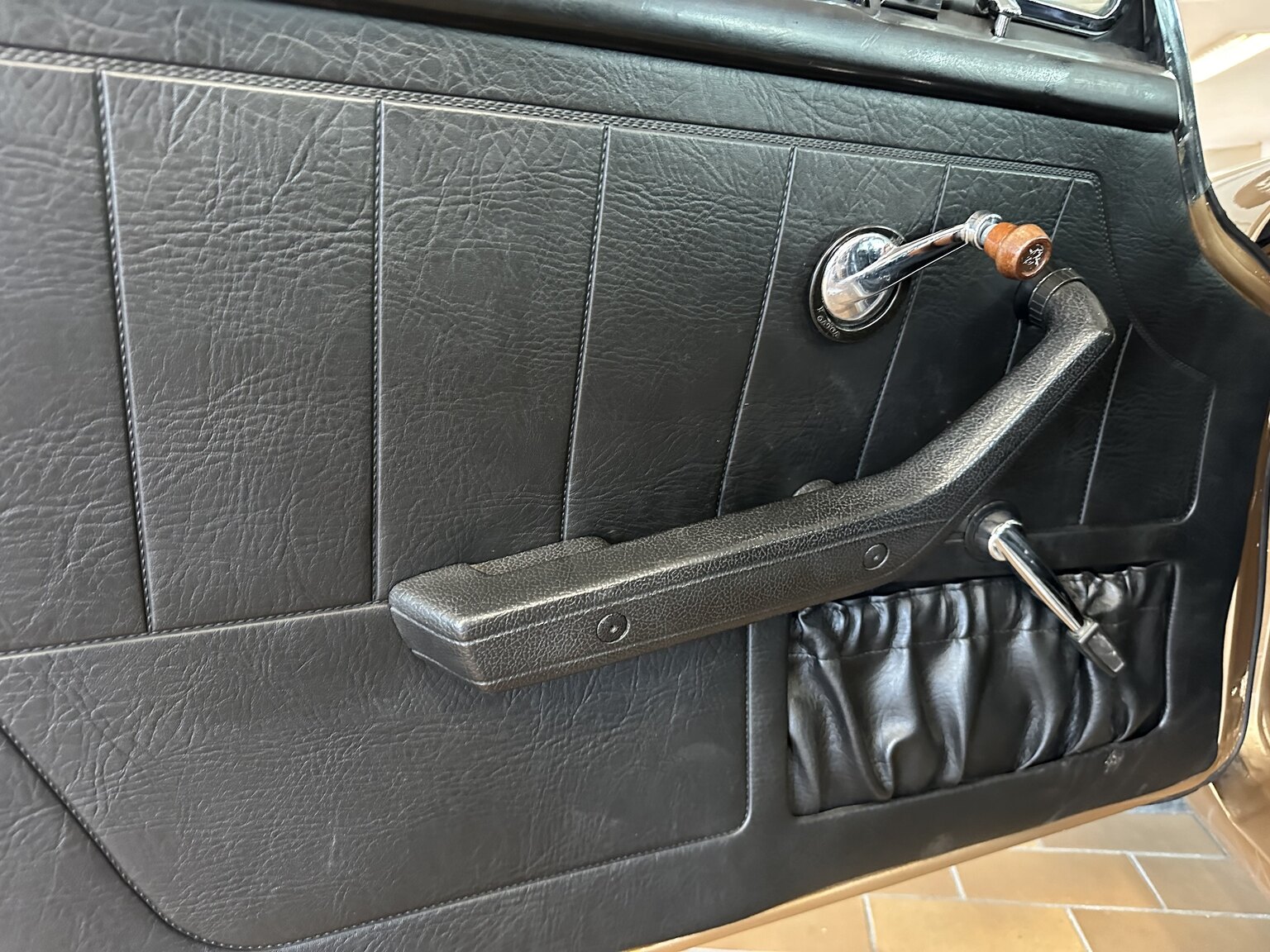 Interiörbild 1973 Volvo 1800 ES (6)