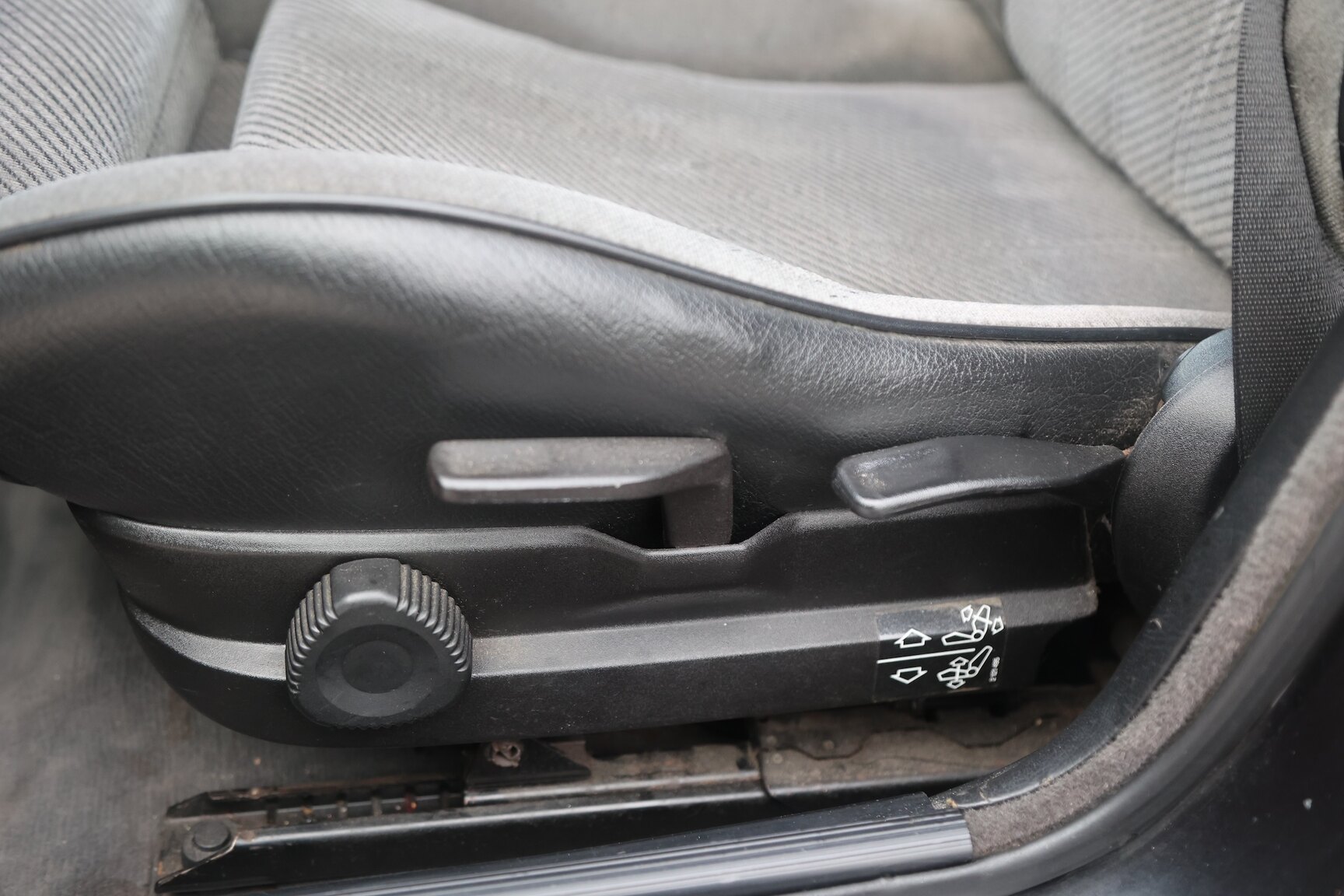 Innenraumfoto von 1989 BMW 325i