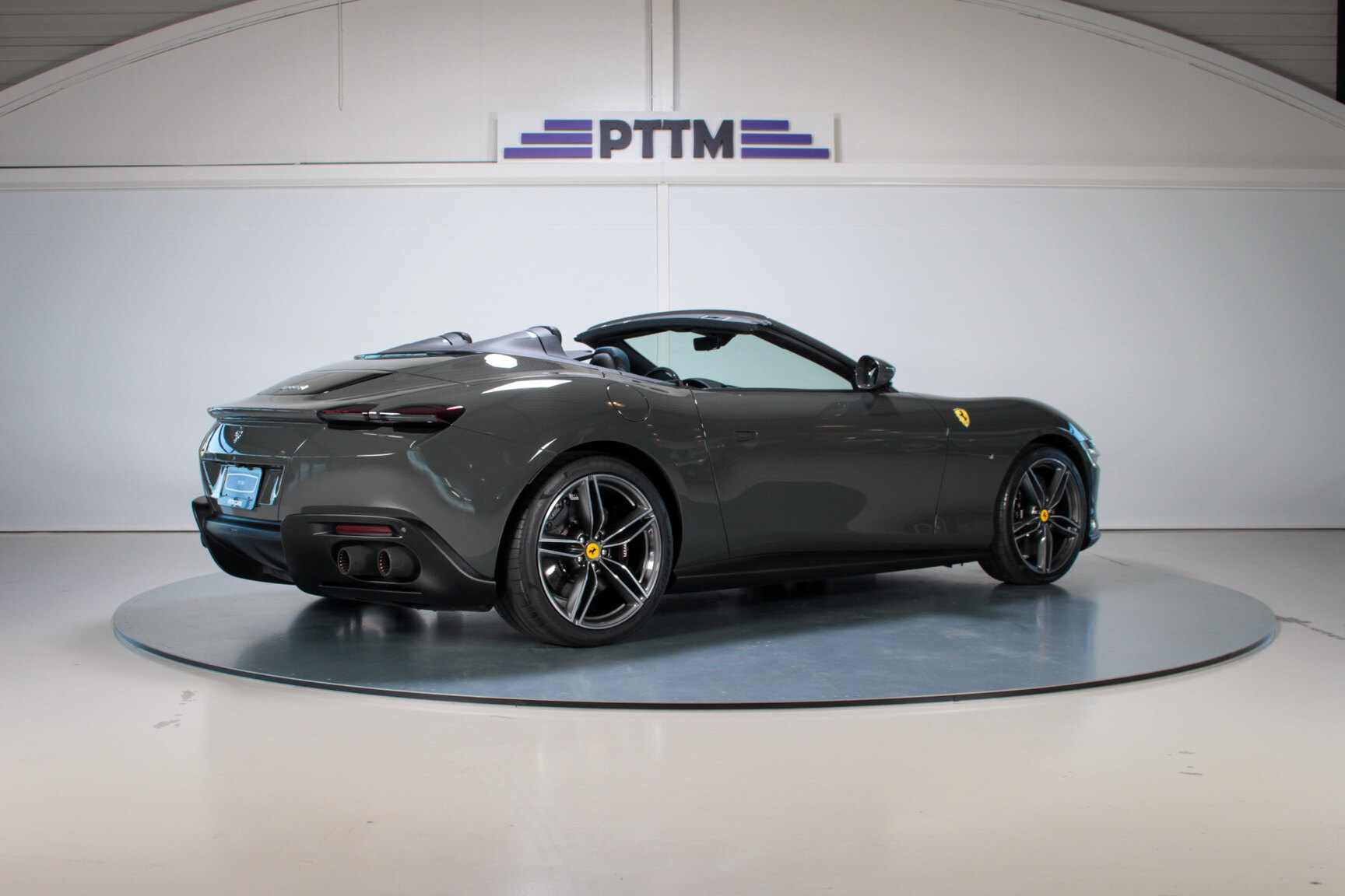 Exterior image of 2024 Ferrari Roma Spider