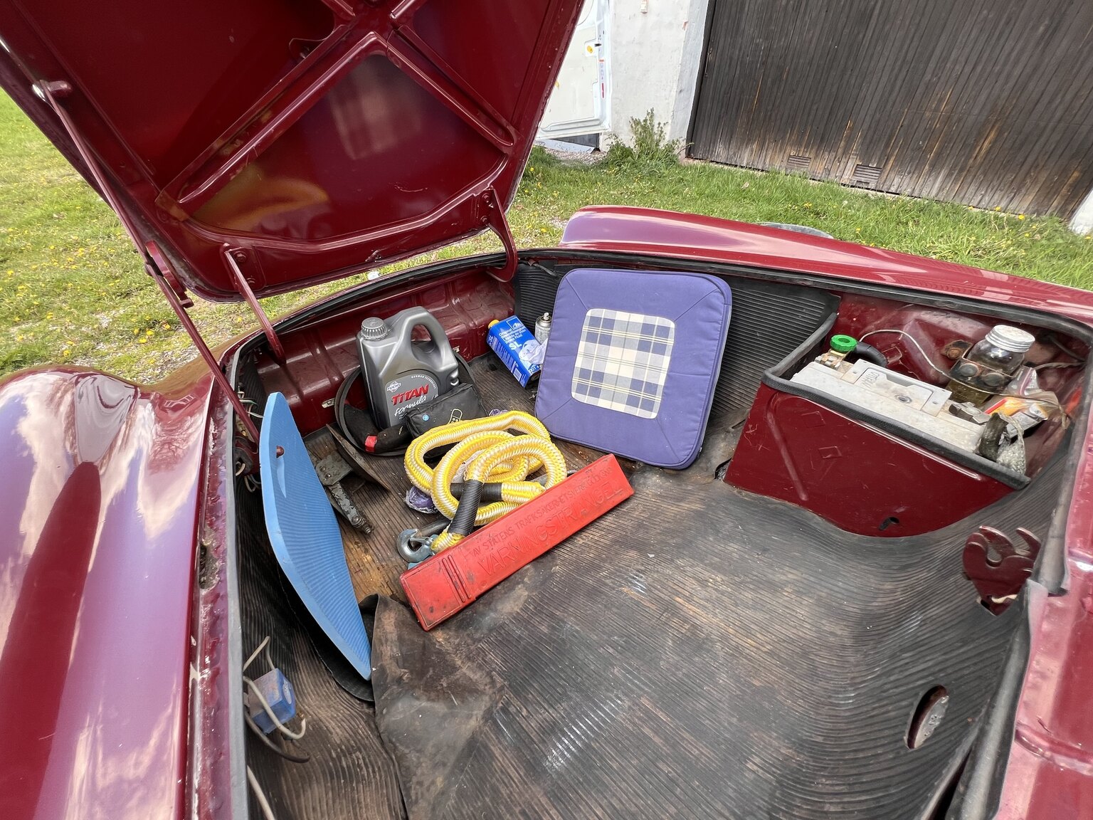 Interior image of 1967 Renault Caravelle Coupé