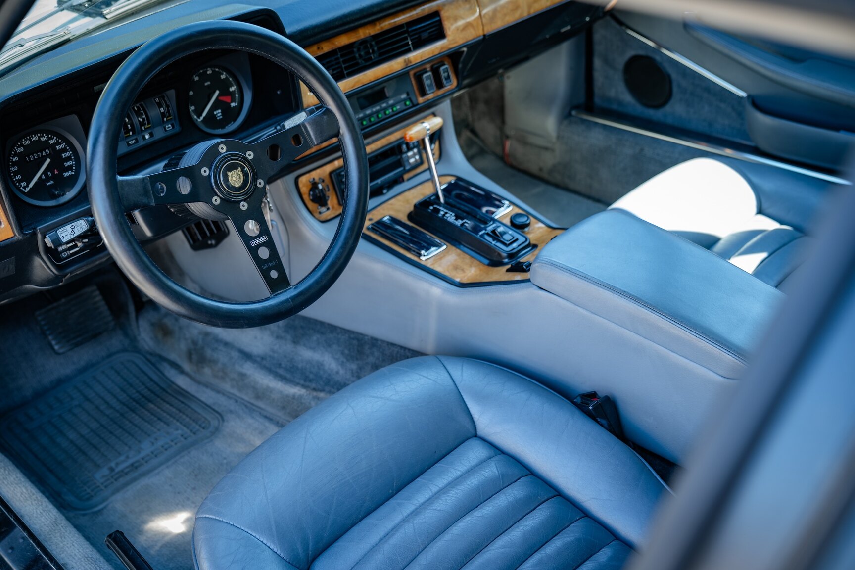 Interior image of 1985 Jaguar XJ-S HE