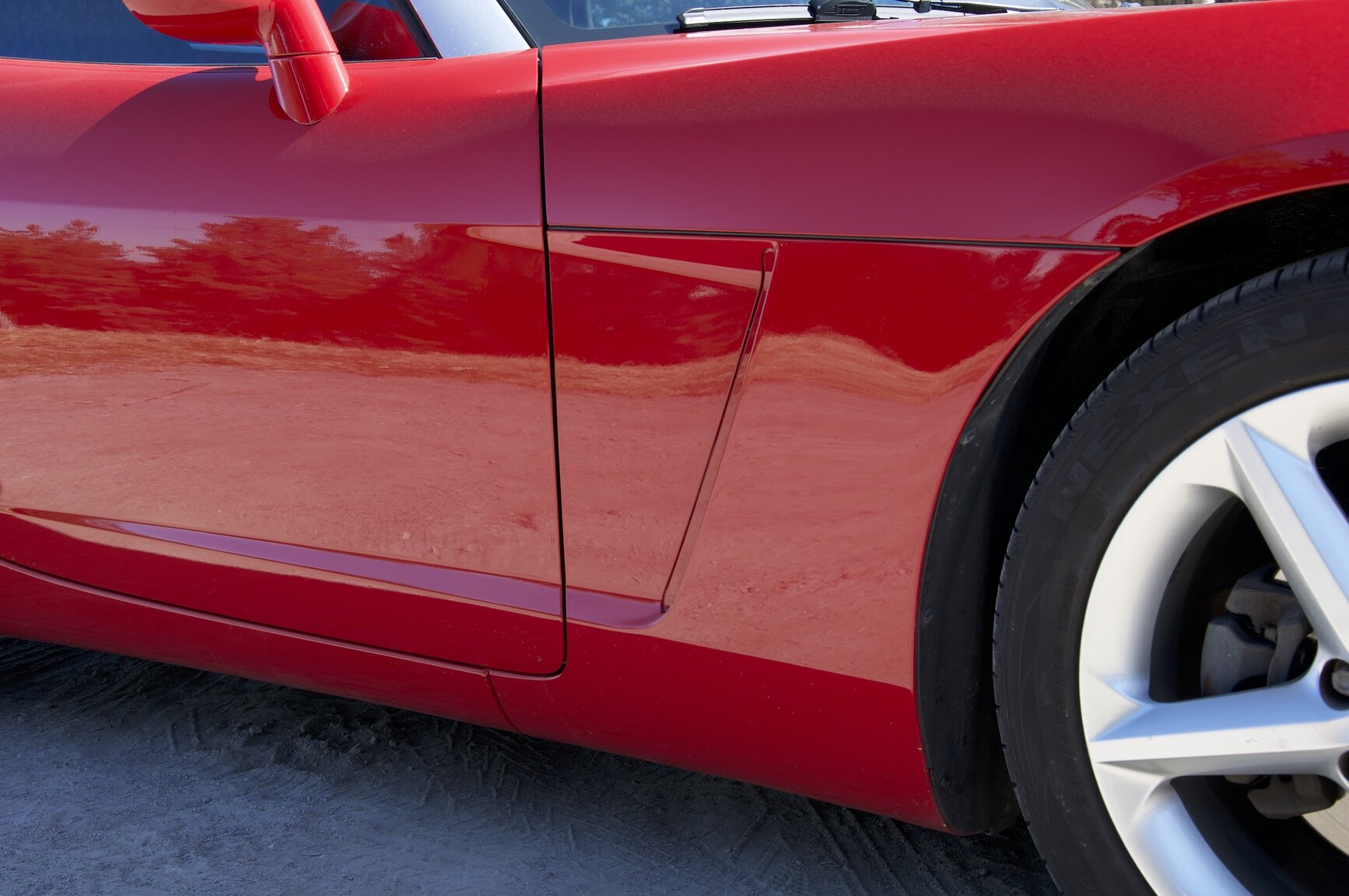 Exterior image of 2007 Opel GT 2.0 Turbo