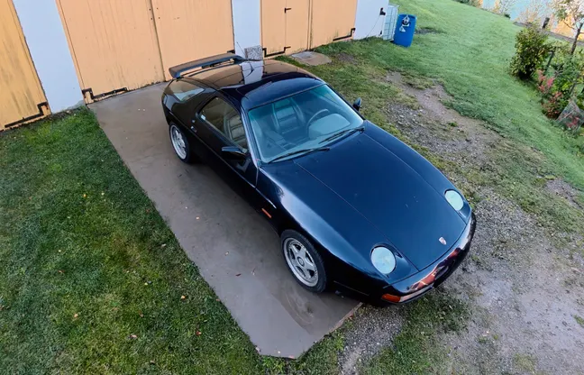1991 Porsche 928 S4 – Exteriör