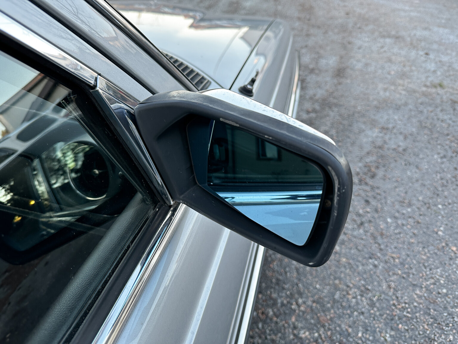 Exteriörbild på 1978 Mercedes-Benz 250