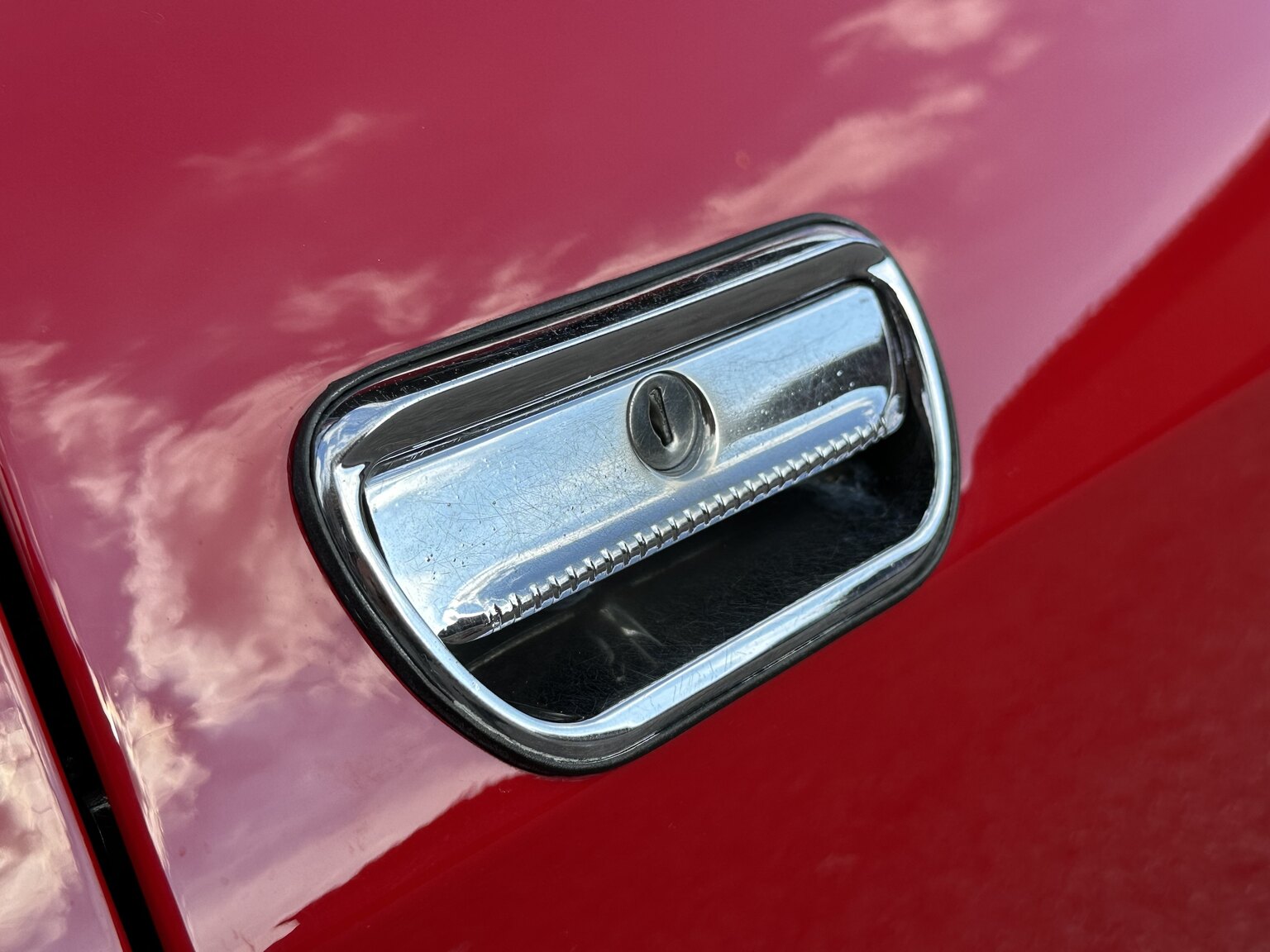 Exteriörbild på 1972 Alfa Romeo 2000 GTV Bertone Coupé