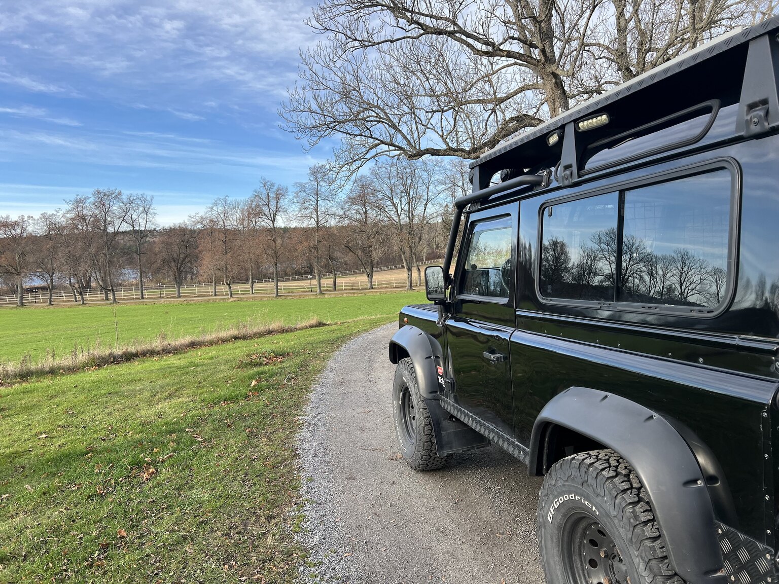 Exteriörbild på 2002 Land Rover Defender 90 2.5 Td5