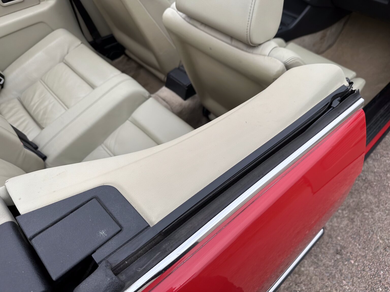 Innenraumfoto von 1987 BMW 325i Convertible (40)