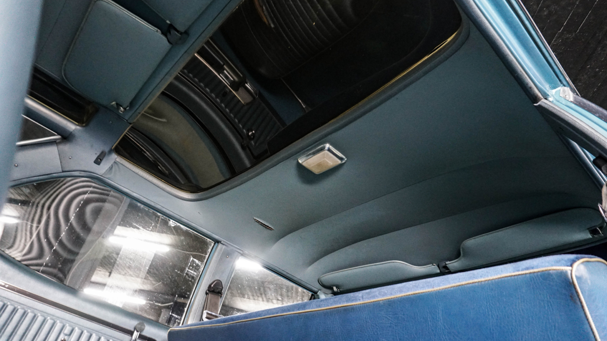 Innenraumfoto von 1968 Oldsmobile Vista Cruiser
