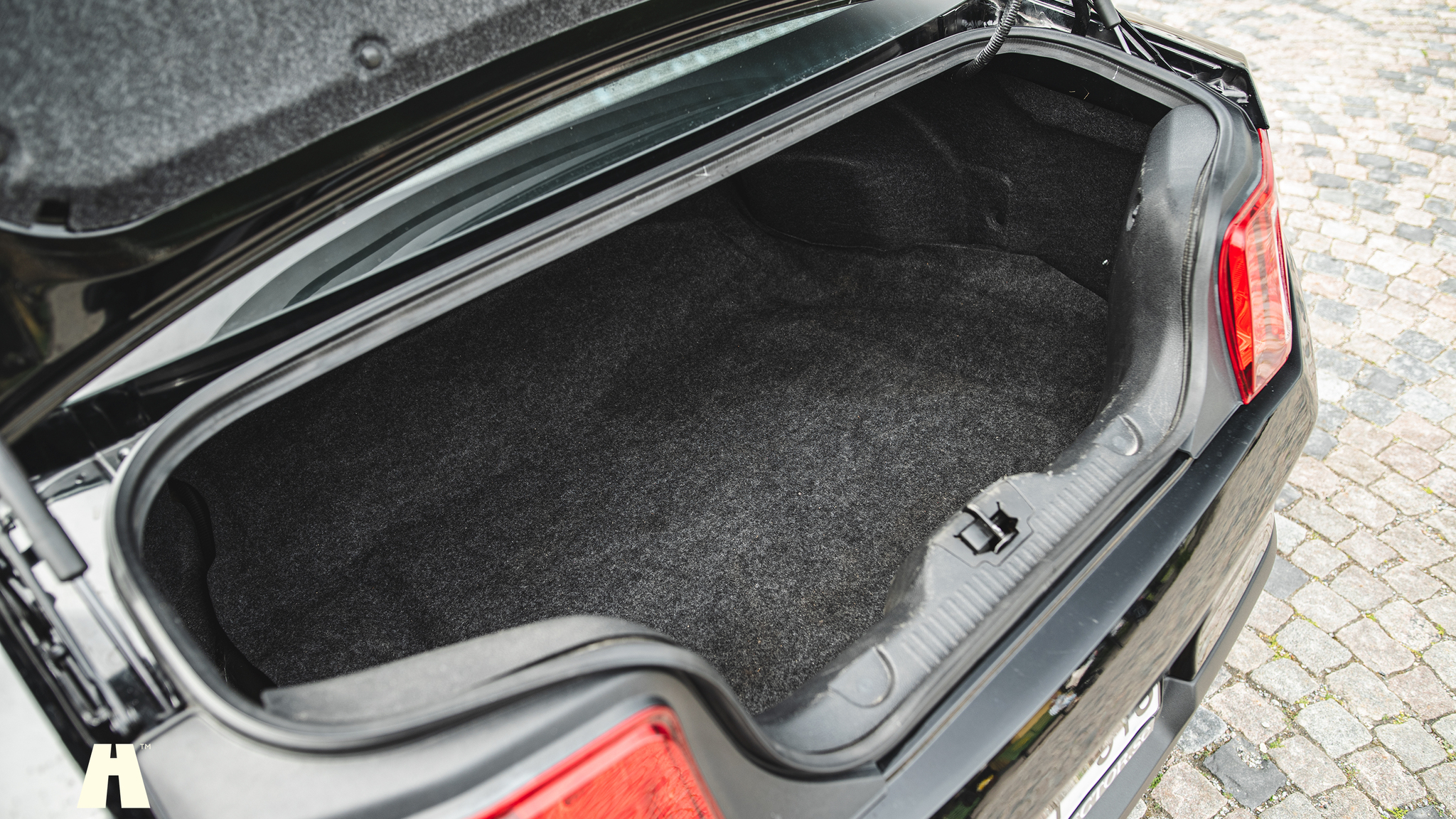 Interior image of 2010 Ford Mustang GT 